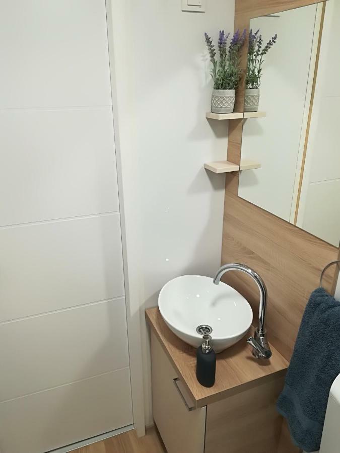 פריבלאקה Holiday Home Happiness מראה חיצוני תמונה