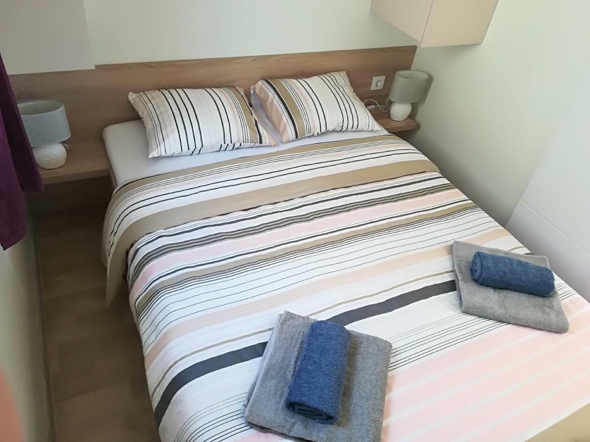 פריבלאקה Holiday Home Happiness מראה חיצוני תמונה