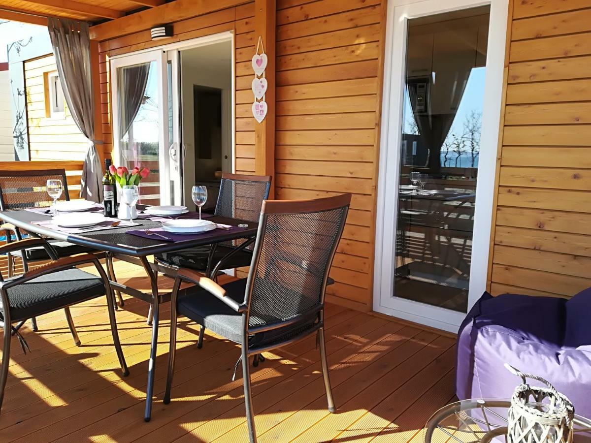 פריבלאקה Holiday Home Happiness מראה חיצוני תמונה